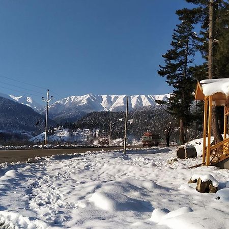 Everest Guest House 굴마르그 외부 사진