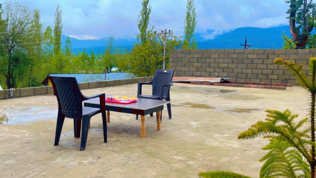 Everest Guest House 굴마르그 외부 사진
