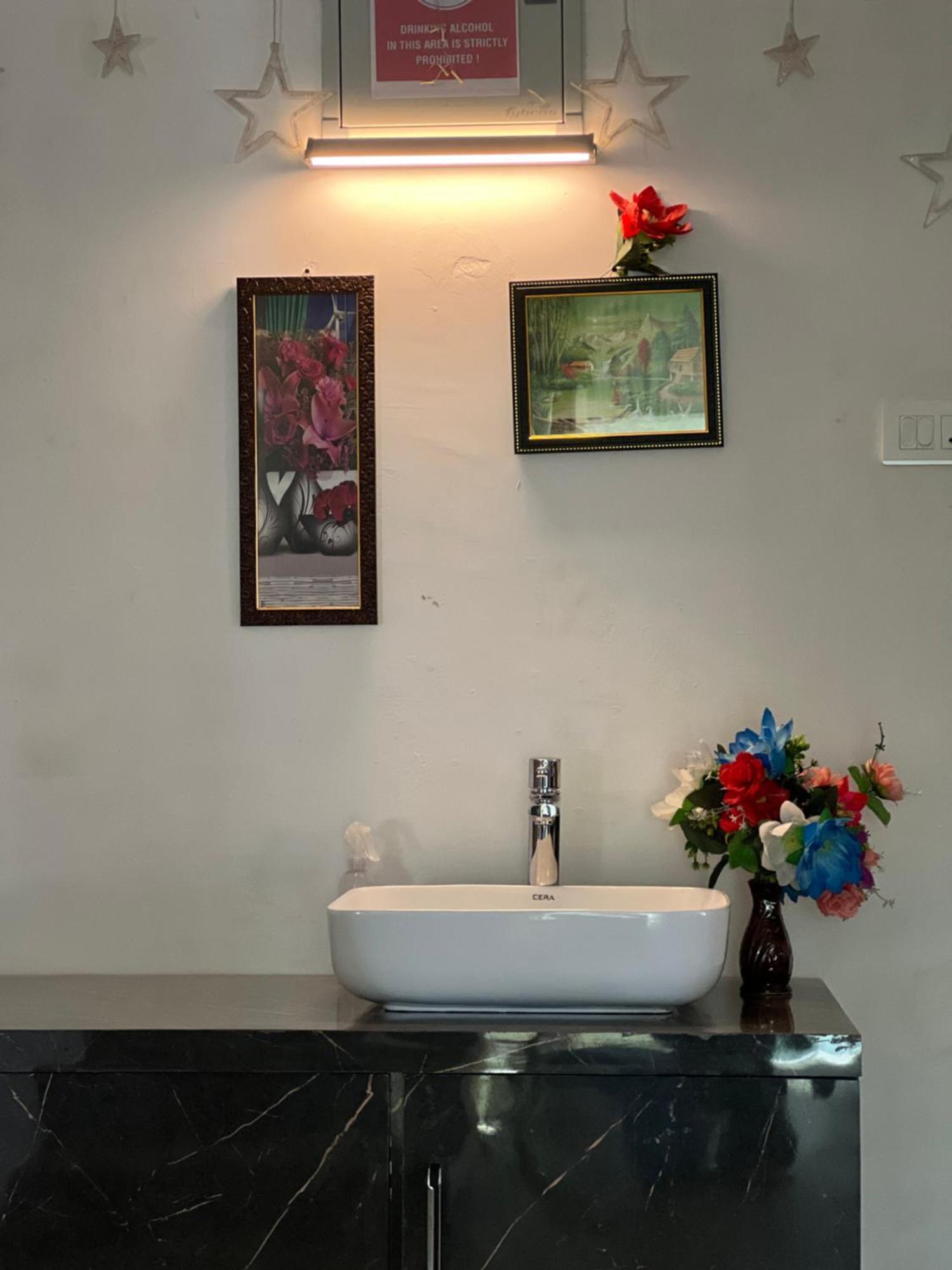 Everest Guest House 굴마르그 외부 사진